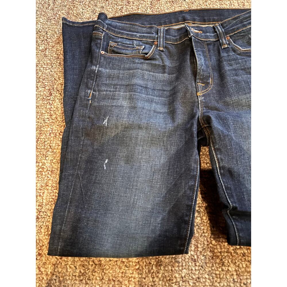 J Brand distressed, cropped skinny jeans, dark washed size 28 great condition